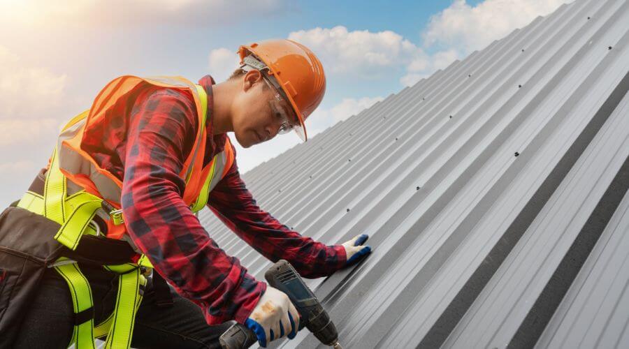 Professional gutter cleaning in Port Gibson, MS